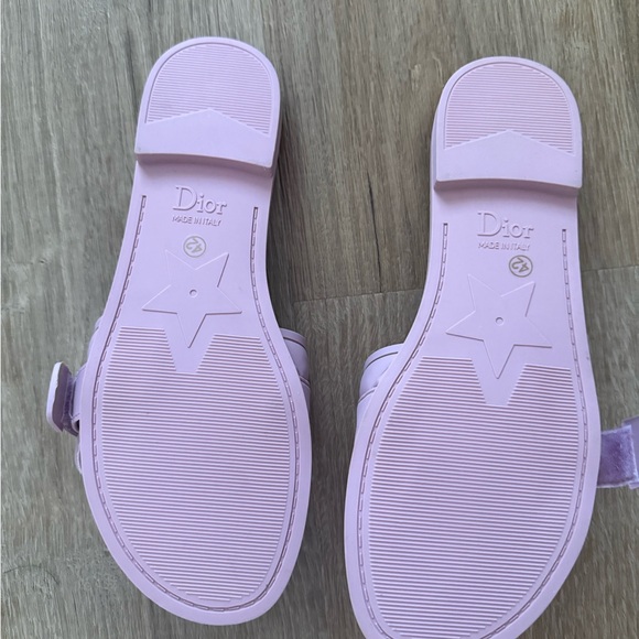 Designer Like Women's Pink Slide Sandals - Picture 2 of 3
